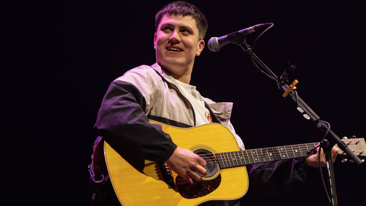 Aaron Rowe: 'Apunten a Robert Kraft, no a Ed Sheeran'