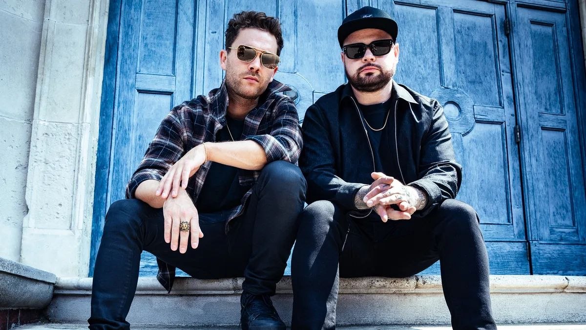 ¡Royal Blood detona 'Swallow The Bomb'!