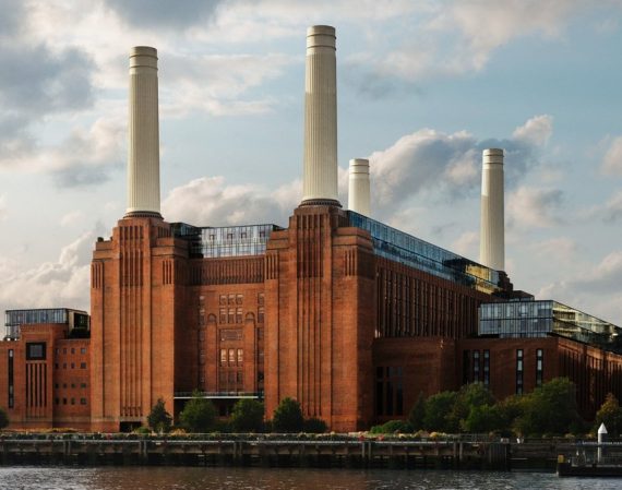 Apple abre sala de conciertos en la estación de Pink Floyd