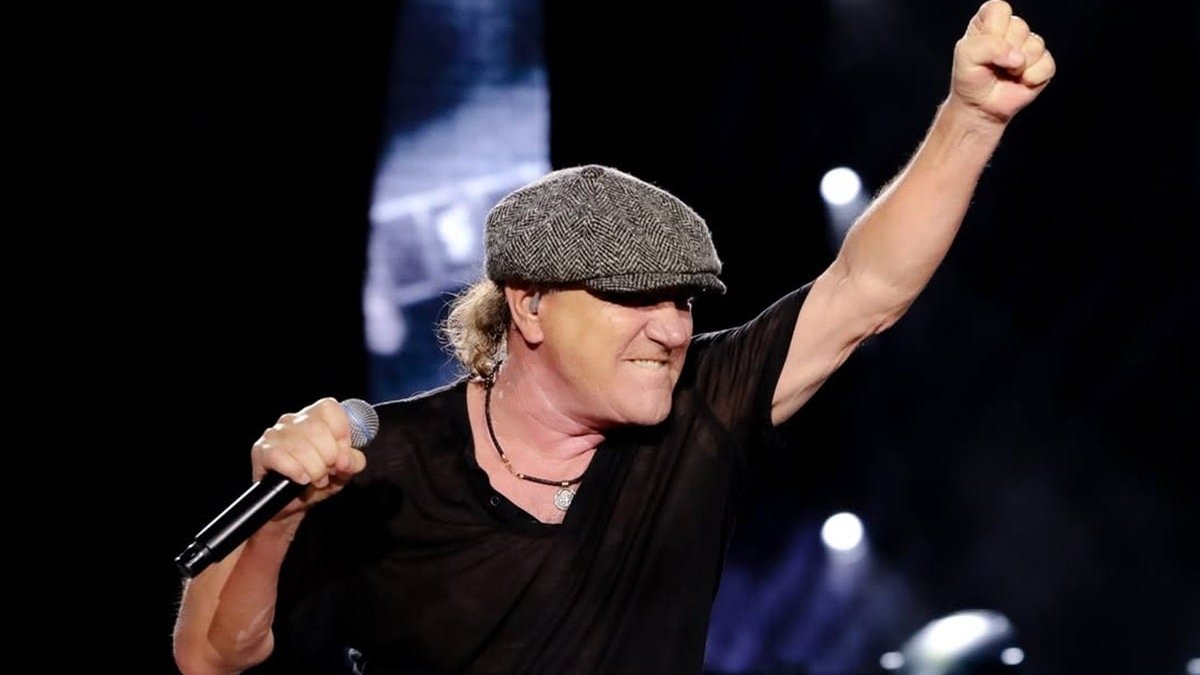 Brian Johnson revela la canción que todo rockero debe oír