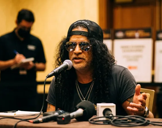 Slash revela conversaciones sobre residencia de Guns N' Roses en Las Vegas