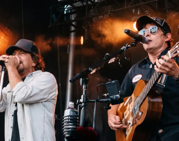 Eddie Vedder y Stephen Wilson Jr. reviven Hunger Strike de Temple Of The Dog