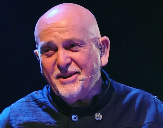 Peter Gabriel: un héroe real en el rock