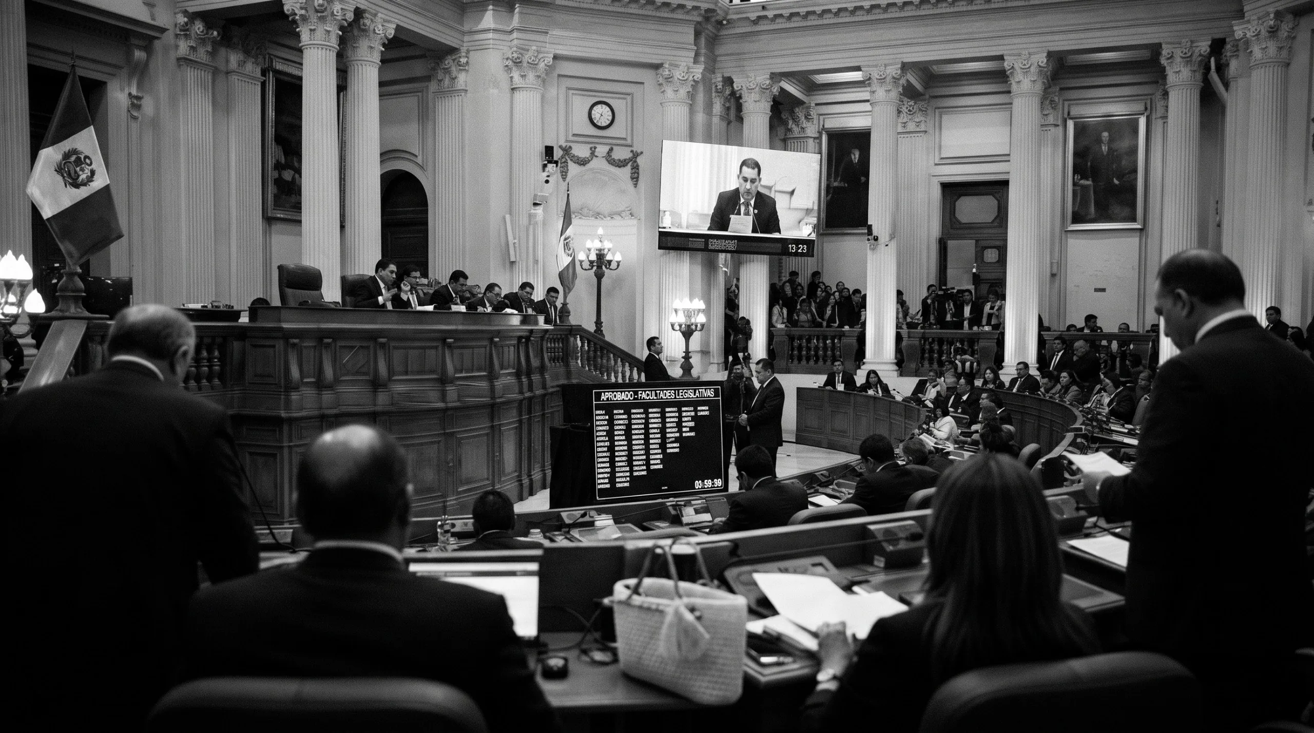 Senado aprueba facultades legislativas en seguridad y Fenómeno El Niño