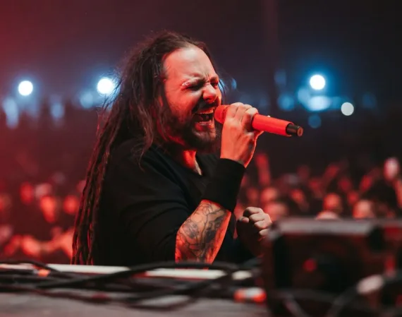 Sonic Temple 2027: Korn, Blink-182 e Iron Maiden lideran el cartel