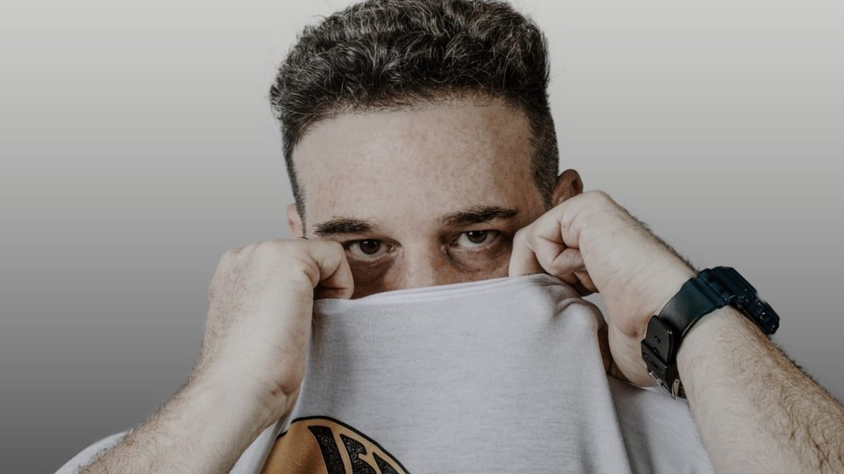 Jeffry Fischman estrena 'Verte' y celebra a Libido